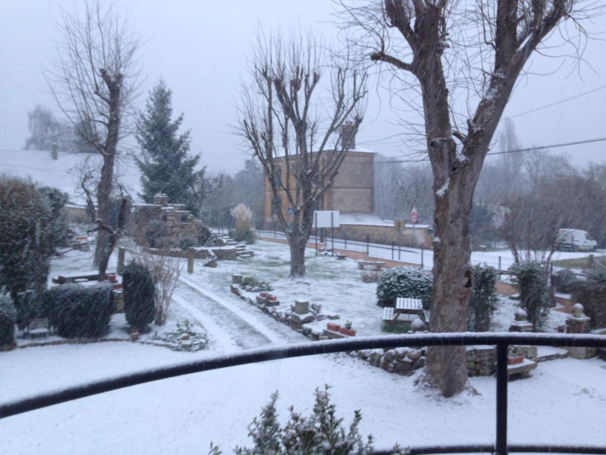 Auberge De La Roque La Roquette Dış mekan fotoğraf